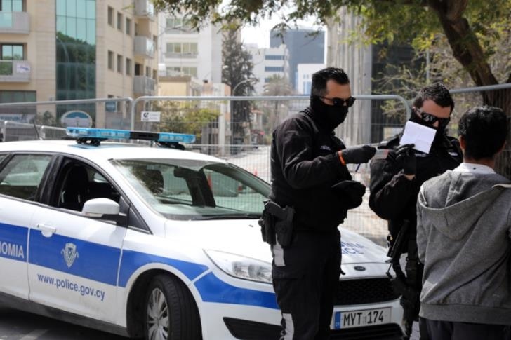 Полиция Кипра провела очередной ночной рейд по городам острова