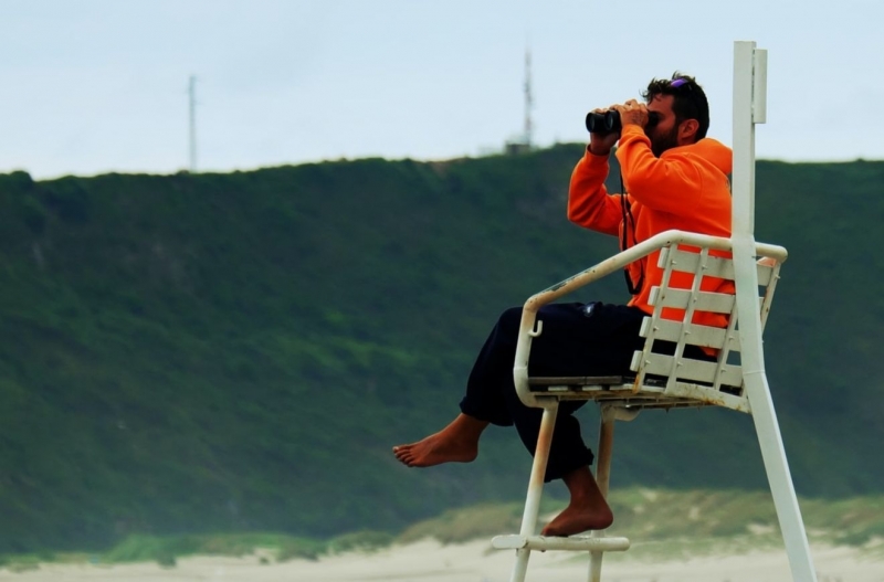 Спасатели Кипра просят увеличить рабочее время и количество вышек на пляжах